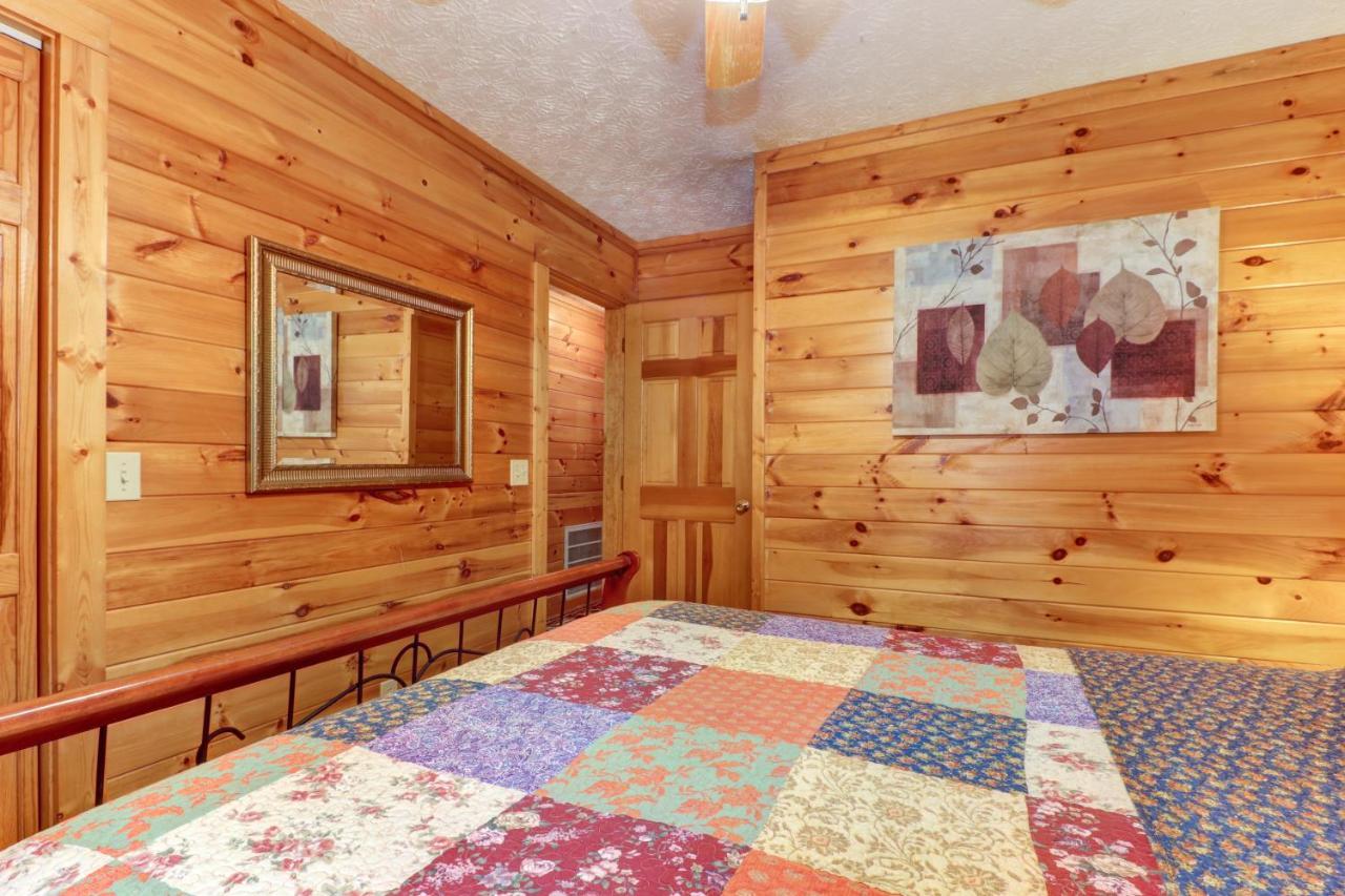 Friendly Bear Cabin Pigeon Forge Exterior foto